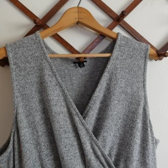 TORRID 3X SUPER SOFT PLUSH LIGHT GREY SURPLICE SKATER DRESS - Picture 7 of 12